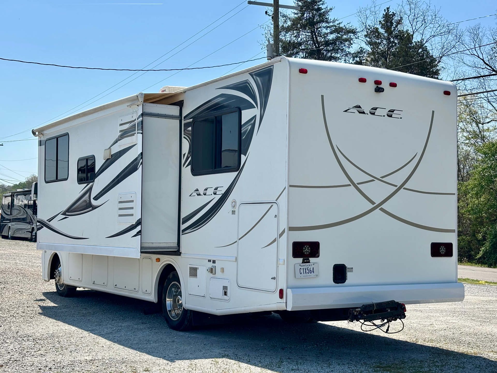 2012 Thor Ace Evo 29.2 A-Class motorhome for sale at Triple C Camper Consignment in Kentuckiana — photo 5 of 12