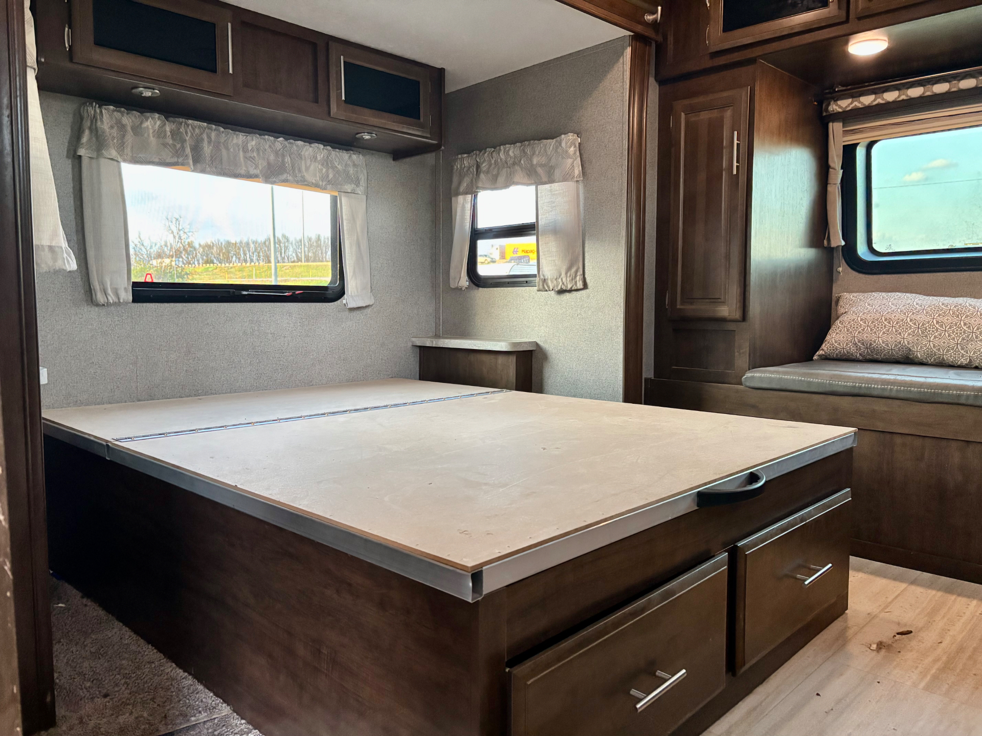 2019 Forest River Flagstaff 29RBS travel trailer for sale at Triple C Camper Consignment in Kentuckiana — photo 11 of 12