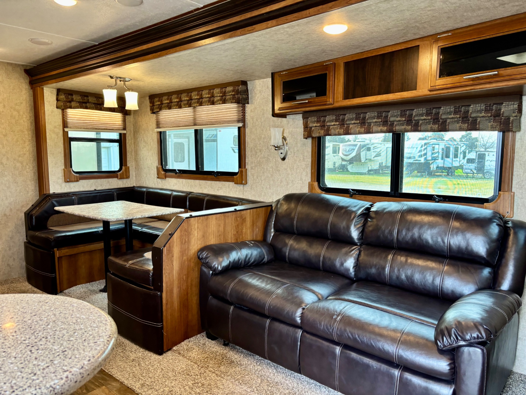 2017 Primetime Lacrosse Luxury Lite 318BHS travel trailer for sale at Triple C Camper Consignment in Kentuckiana — photo 10 of 12